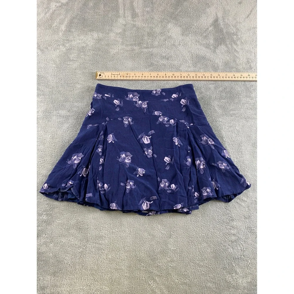 Nordstrom Girls Navy Blue Lavender Floral Mini Skirt Size L 10/12‎ Elastic Back